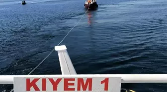 Çanakkale Boğazı'nda Arızalanan Yelkenli Tekne Kurtarıldı