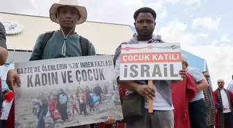 Sivas Cumhuriyet Üniversitesinde İsrail'in Filistin'e yönelik saldırıları protesto edildi