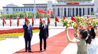 Çin Cumhurbaşkanı Xi Jinping, Tunus Cumhurbaşkanı Kays Said ile Buluştu