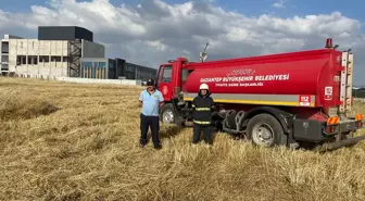 Gaziantep'te İtfaiye Ekipleri Tarım Arazilerinde Nöbet Tutmaya Başladı