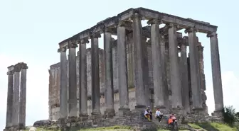 Aizanoi Antik Kenti'nde düzenlenen yürüyüşe 130 dağcı katıldı