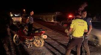 Antalya'da Motosiklet Kazası: İki Sürücü Yaralandı
