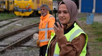 Ankara'da Kadın Yol Bakım Çavuşu Trenlerin Güvenliğini Sağlıyor