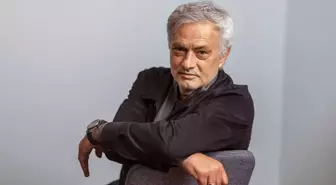 JOSE MOURİNHO KİMDİR, KAÇ KUPASI VAR? Fenerbahçe'nin yeni teknik direktörü Jose Mourinho hiç futbol oynadı mı?