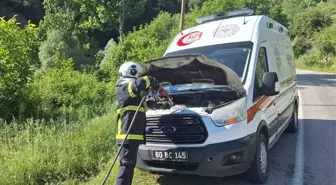 Tokat'ın Niksar ilçesinde ambulansta çıkan yangın hasara yol açtı