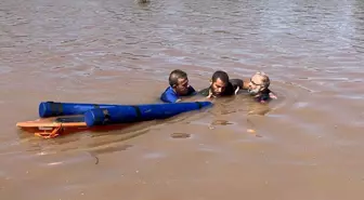 Suriye uyruklu adam Kızılırmak Nehri'nde mahsur kaldı