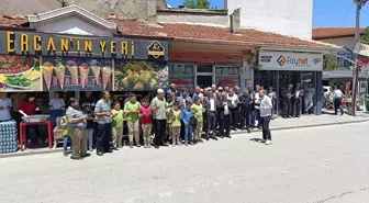 Konya'da Pastane Sahibi Filistin'e Yardım Kampanyası Başlattı