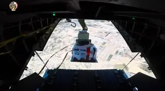 Mısır Uçaklarından Gazze'ye Havadan Yardım