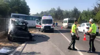 Çorlu'da servis minibüsü ile panelvan aracı çarpıştı: 2 ölü, 10 yaralı