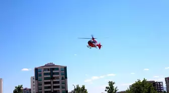 Diyarbakır'da attan düşen kişi ambulans helikopterle hastaneye kaldırıldı