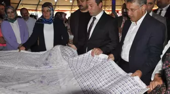 Bulanık'ta Aile Destek Merkezleri ve Halk Eğitimi Merkezi iş birliğiyle yıl sonu sergisi düzenlendi