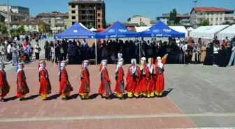 Muş Halk Eğitimi Merkezi Yıl Sonu Sergisi Açıldı
