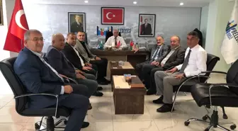 Beyşehir Belediye Başkanı Adil Bayındır, Hüyük Belediye Başkanı Sadık Sefer'i ziyaret etti