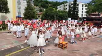 Salıpazarı Anaokulu'nda Yılsonu Etkinliği Düzenlendi