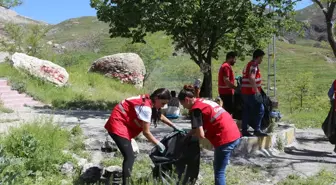 İshak Paşa Sarayı ve çevresi temizlendi