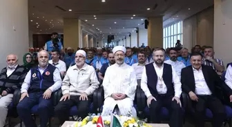 Diyanet İşleri Başkanı Ali Erbaş, Hacca Gelenlere Rehberlik Etmekten Mutluluk Duyduğunu Söyledi