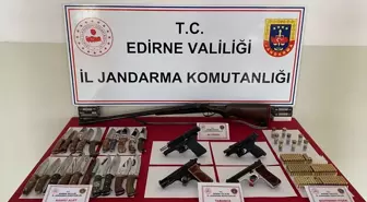 Edirne'de ruhsatsız silahlar ele geçirilen zanlı yakalandı