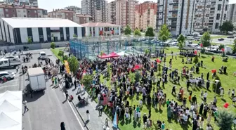 Melikgazi Belediyesi Öğrencilere Karnelerini Dağıttı