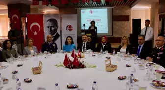 Eskişehir'de protokol üyeleri bayramlaştı