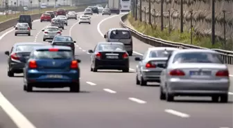 Bayram tatilinin ilk günündeki trafik kazalarında 5 ölü, 1421 yaralı