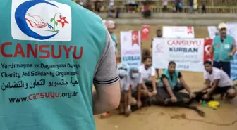 Cansuyu Yardımlaşma Derneği, Cox's Bazar'daki Arakan Mülteci Kampında 250 Büyükbaş Kurban Kesti