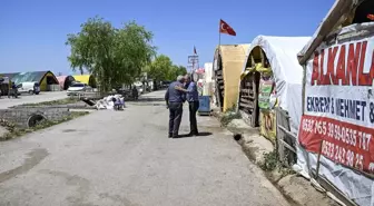 Ankara'da Kurban Bayramı'nın son gününde besiciler pazarlardan ayrılmaya başladı