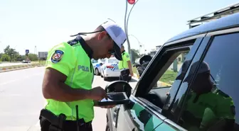 Edirne'de Polis Ekipleri Sürücüleri Uyardı