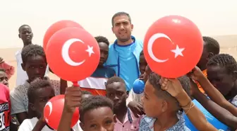 Sudan'da kısıtlı imkanlarla yaşayan çocuklara yardım eli