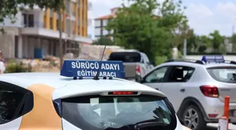 Sürücü Eğitiminde Aile Bireylerinden Alınan Dersler Tehlikeli Olabilir