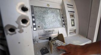 Gazze'de nakit krizi: 'Bankada param var ama ekmek alamıyorum'