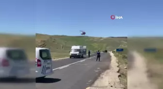 Tekman'da otomobil takla attı, yaralılar ambulans helikopterle hastaneye kaldırıldı