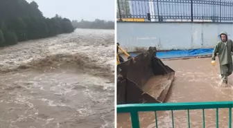 Rize'de şiddetli yağış sonrası sel: Yollar göle döndü