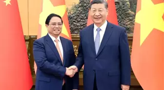 Çin Cumhurbaşkanı Xi Jinping, Vietnam Başbakanı Pham Minh Chinh ile görüştü