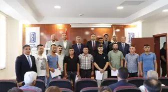 Niğde'de iş makinesi operatörlüğü kursunu başarıyla tamamlayan 13 yükümlü belge aldı