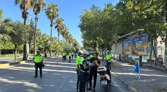 Adana'da yapılan denetimlerde 1825 motosiklet trafikten men edildi