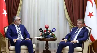 Çalışma ve Sosyal Güvenlik Bakanı Vedat Işıkhan, KKTC Başbakanı Ünal Üstel ile bir araya geldi