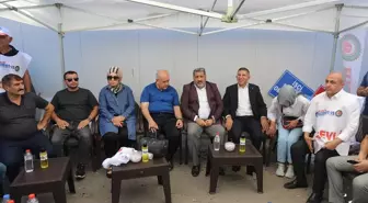 Diyarbakır'da işten çıkarılan işçiler eylemlerini sürdürüyor