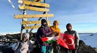 Türk İş Adamları Kilimanjaro'da Filistin'e Destek İçin Bayrak Açtı