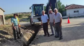 Esetçe Beldesi'nde Doğal Gaz Altyapı Çalışmaları Devam Ediyor