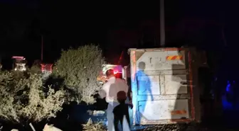 İzmir Urla'da trafik kazası: Kamyon sürücüsü hayatını kaybetti