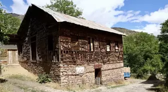 Giresun'un Şebinkarahisar ilçesindeki Tamzara Mahallesi tarihi dokusuyla ziyaretçileri cezbediyor