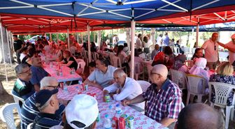 Eskişehir'de Yetiştirme Yurdundan Ayrılan Vatandaşlar Geleneksel Pilav Günü'nde Buluştu