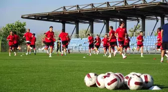 Samsunspor, yeni teknik direktörüyle sezonun ilk antrenmanını gerçekleştirdi