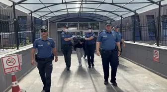 Eskişehir'de Sürücüleri Bıçakla Korkutan Gaspçı Tutuklandı