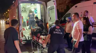 Eskişehir'de motosiklet yayalara çarptı: 3 yaralı