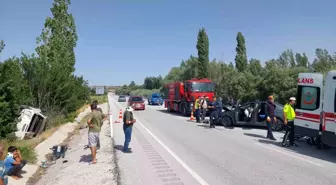 Sivas'ın Yıldızeli ilçesinde trafik kazası: 1 ölü, 5 yaralı