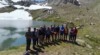 Hakkari'deki Berçelan Yaylası Doğaseverlerin Akınına Uğruyor