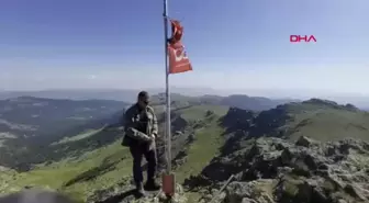 Köroğlu Dağları'nda Türk Bayrağı Değiştirildi