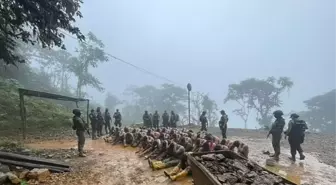 Ekvador ordusu, Los Lobos çetesi tarafından kaçırılan 49 madenciyi kurtardı