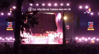 Bengü Van Kültür Yolu Festivali'nde Protesto Edildi